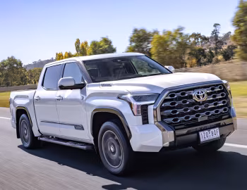 Toyota Tundra Platinum CrewMax [Australia] '2025–pr.
