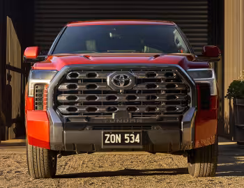 Toyota Tundra Platinum CrewMax [Australia] '2025–pr.
