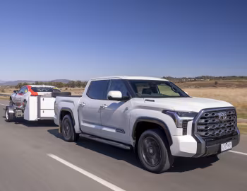 Toyota Tundra Platinum CrewMax [Australia] '2025–pr.