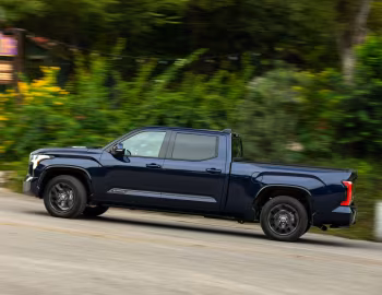 2022–pr. Toyota Tundra Platinum CrewMax '2021–pr.