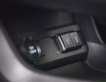Interior Toyota Urban Cruiser [UK-spec] '2025–pr.
