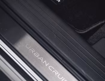 Interior Toyota Urban Cruiser [UK-spec] '2025–pr.