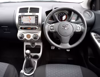 Panel frontal Toyota Urban Cruiser [UK-spec] '2009–12