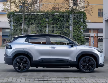 Toyota Urban Cruiser AWD [EU-spec] '2025–pr.