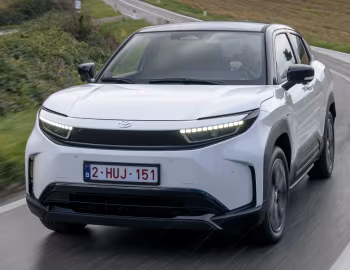 Toyota Urban Cruiser AWD [EU-spec] '2025–pr.