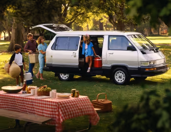 1987–89 Toyota Van LE [US-spec] (YR22) '1986–89