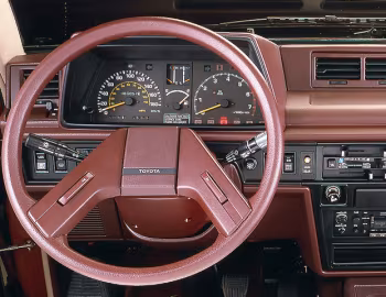 Panel frontal 1984–85 Toyota Van LE [Canada] (YR21) '1984–85