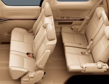 Interior Toyota Vellfire 2.4 V (ANH20W) '11.2011–15