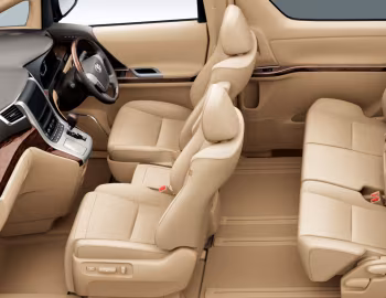 Interior Toyota Vellfire 2.4 V (ANH20W) '11.2011–15