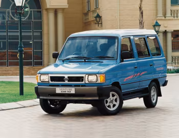 Toyota Venture 2200 GLE '1986–96