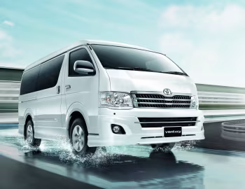 Toyota Ventury '2011–14