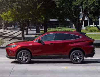 2021–24 Toyota Venza Hybrid LE [North America] '2020–24