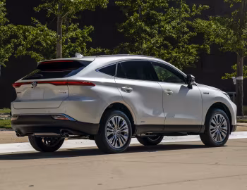2021–24 Toyota Venza Hybrid XLE [North America] '2020–24