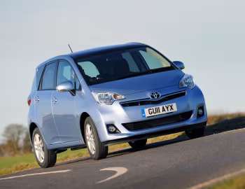 Toyota Verso-S [UK-spec] '2011–13