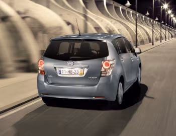 Toyota Verso [Worldwide] '2009–12