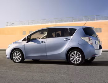 Toyota Verso [Worldwide] '2009–12