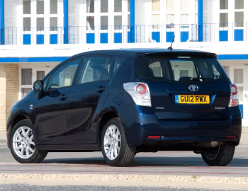 Toyota Verso [UK-spec] '2009–13