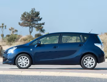 Toyota Verso [UK-spec] '2009–13