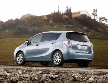 Toyota Verso [Worldwide] '2009–12