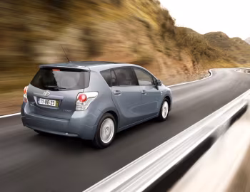 Toyota Verso [Worldwide] '2009–12