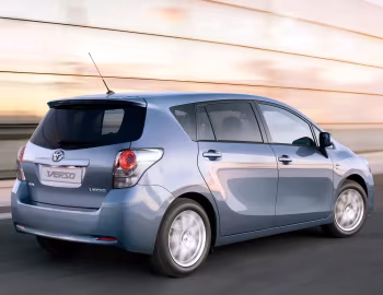 Toyota Verso [Worldwide] '2009–12
