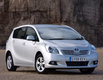 Toyota Verso [UK-spec] '2009–13