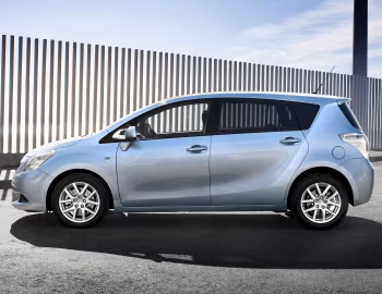 Toyota Verso [Worldwide] '2009–12