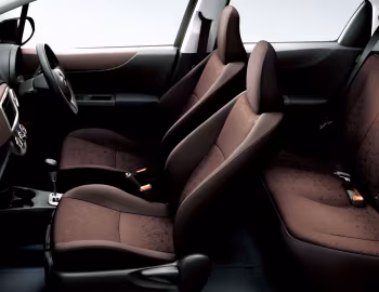 Interior Toyota Vitz (NCP131) '12.2010–14