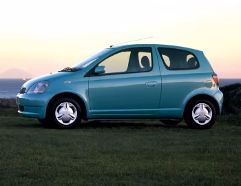 Toyota Vitz 3-door '01.1999–12.2001
