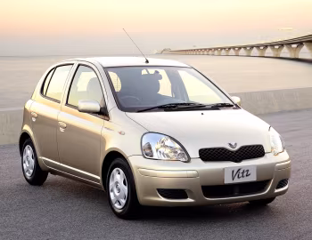 Toyota Vitz F "D Package" '12.2001–08.2002
