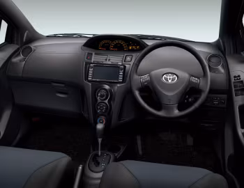 Panel frontal Toyota Vitz RS (NCP91) '02.2005–08.2008