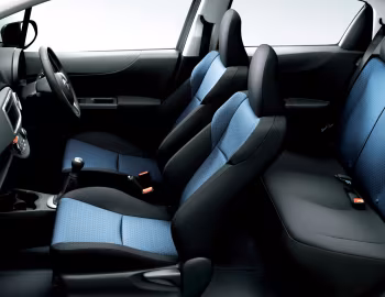Interior Toyota Vitz RS (NCP131) '12.2010–14
