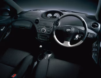 Panel frontal Toyota Vitz RS 5-door '10.2000–11.2002