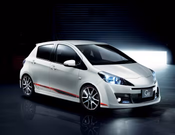 Toyota Vitz RS G's (NCP131) '10.2011–14