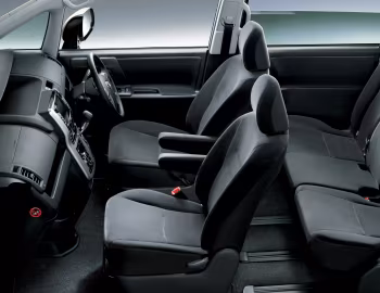 Interior Toyota Voxy '04.2010–01.2014