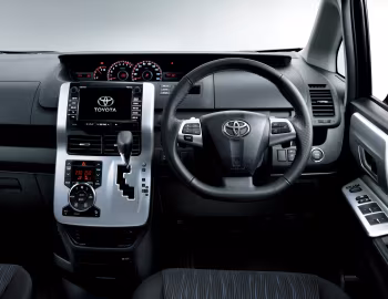 Panel frontal Toyota Voxy ZS '04.2010–01.2014