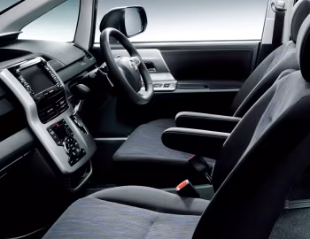 Interior Toyota Voxy ZS '04.2010–01.2014