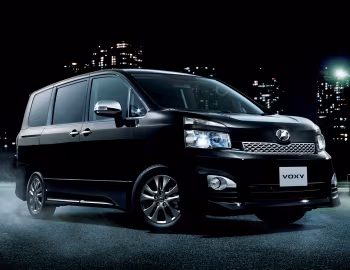 Toyota Voxy ZS "Kirameki II" '10.2011–09.2012
