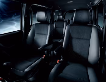 Interior Toyota Voxy ZS "Kirameki III" '10.2020–12.2021