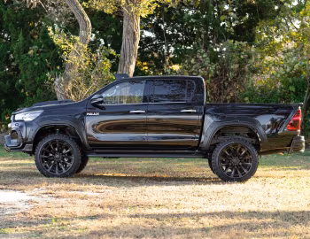 WALD Toyota Hilux Sports Line Black Bison Edition '2022–pr.