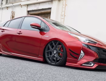 WALD Toyota Prius Sports Line '2016–18