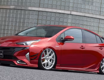 WALD Toyota Prius Sports Line '2016–18