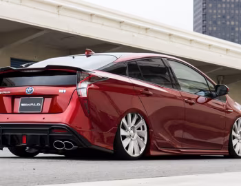 WALD Toyota Prius Sports Line '2016–18
