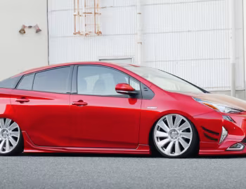 WALD Toyota Prius Sports Line '2016–18