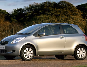 Toyota Yaris T₃ 3-door [UK-spec] (XP90) '01.2006–11.2008