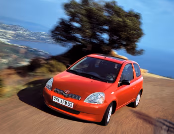 Toyota Yaris 3-door [Worldwide] (XP10) '1999–2003