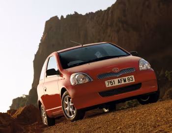 Toyota Yaris 3-door [Worldwide] (XP10) '1999–2003