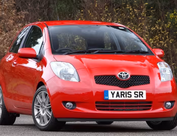 Toyota Yaris SR 3-door [UK-spec] (XP90) '2007–08