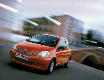 Toyota Yaris 3-door [Worldwide] (XP10) '1999–2003
