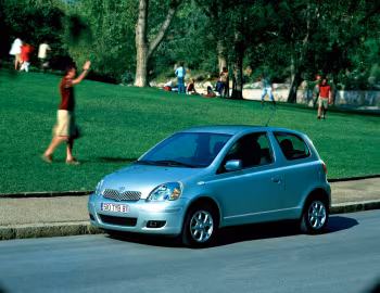 Toyota Yaris 3-door [Worldwide] '2003–05